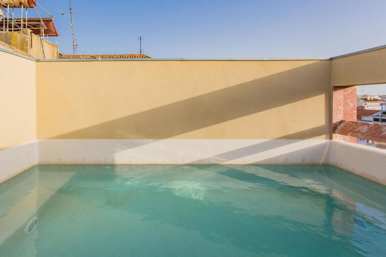 Princess Building W/Pool By Lovelystay Vila Real de Santo Antonio Bagian luar foto